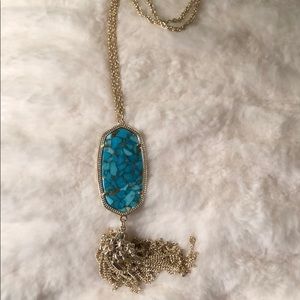 Kendra Scott necklace